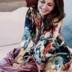 Bhagyashree Instagram - #tuesdaytipswithb A good therapeutic sleep can help you restore balance to your body. I highly recommend using a harder mattress rather than the soft ones. I know they look cushiony and comfy but they do not give your spine the support it needs. A mattress with a memory foam helps to adapt to your body structure, takes away the pressure, gives you relief while it aligns … that what we all require. Stress both mental and physical need to be eliminated when we sleep. The doctor-recommended Orange berry mattress does just that, it reduces orthopedic stress that can cause pains and aches and inevitable postural defects. So to repair, restore, and rejuvenate myself… I sleep well. I sleep on Orange berry. #sukoonkineend #sleep #sleepwell #mattress