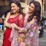 Bhagyashree Instagram – Now thats a happy smile !
Happy Birthday @nushrrattbharuccha 

#birthdaygirl #happybirthdaydarling