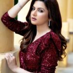 Bhagyashree Instagram - Lady in red ! . . 📷@pinkiemakhijani 💄@makeupartistkarishmabajaj 💇‍♀️ @vhairforu Outfit - @houseofneetalulla Jewellery - @goldsmiths_jewellery Styling - @rochelledsa & @anishagandhi3 Styling Assistant - @mannatbhallaa #glam #red #redgown #fitnfabulous #beautful #beyourownkindofbeautiful #bethewomanyouwanttobe