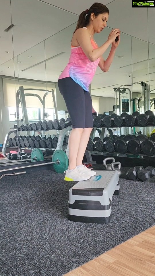Bhagyashree Instagram - #tuesdaytipswithb A legworkout is more than just squats and lunges, which primarily focus on the quads n hamstrings. It has to target the glutes, calf muscles and ankles. Simple exercises like these and improve your blood circulation, increasing mobility and flexibility along with strengthening. Integrate atleast some of them into your routine for stretching atleast. #functionaltraining #workout #workoutmotivation #legworkout #exercise #legstrength #legworkout #workoutmotivation #fitnessmotivation #bestrong #fitness #domorebemore #exercise #muscles #health #flexibility #mobility #strengthtraining