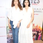 Bhagyashree Instagram - The greatest happiness.. when your daughter comes to support n encourage you. Thank you sweetheart❤️🥰 @avantikadassani At the trailer launch of #Nriwives at @pvrjuhu with the team. #film #filmposter #trailer #trailerlaunch