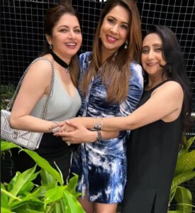 Bhagyashree Instagram - Matcha !
.
My matchas❤️
#friendslikefamily #friendshipgoals #friendsforever