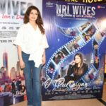 Bhagyashree Instagram - The greatest happiness.. when your daughter comes to support n encourage you. Thank you sweetheart❤️🥰 @avantikadassani At the trailer launch of #Nriwives at @pvrjuhu with the team. #film #filmposter #trailer #trailerlaunch