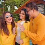 Bhagyashree Instagram – Oranges n lemons !
.
.
.
#colormehappy #colorofmylife #juices #hubbynme #familygoals #juice @himallay27 
@avantikadassani