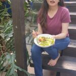 Bhagyashree Instagram - #tuesdaytipswithb It is important to keep your gut happy to be healthy. With over 100 trillion micro-organisms in your stomach, it is like a large joint family..... u can imagine how difficult it is to keep all of them happy... but your diverse meals will have something special for each one of them. Your salads can provide a spectrum of nutrients all at one go.. so go splurge! Whisk up an interesting salad today, share the reciepe with me. I will make it, have it, shoot it and tag you.... waiting to activate the special chef in you. #food #salad #foodhacks #chef #homechefs #homecooking #guthealth #guthealthmatters #healthyfood #health #healthhacks