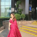 Bhagyashree Instagram – Walking into the december sunshine.

Styled by @kmundhe4442
Outfit by: @jigarmaliofficial
@fashionbusinessofficials
#red#redsaree #glamour #bebeautiful #style #decembervibes #lovethecolor #colormehappy #colorofmylife #colorofthemonth #glam #reelfeel