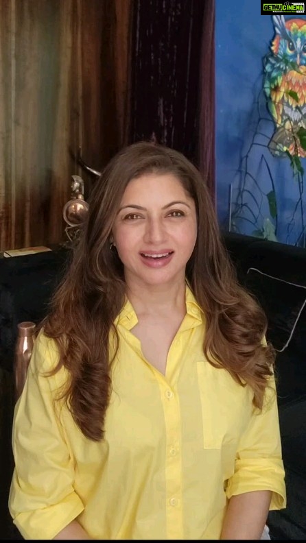 Bhagyashree Instagram - #tuesdaytipswithb Soft n smooth skin can be achieved with simple kitchen ingredients. Recipe. 4/5 slices of cucumber 1 spoon of rice 1 teaspoon of saunf 2 tablespoons of aloevera or aloegel 2 tablespoon olive oil Grind in a mixer This scrub can be stored in the fridge for about a week. Use on hands and feet to have soft smooth skin. Always do a test patch for allergies. #beauty #beautytips #kitchenhacks #naturalingredients