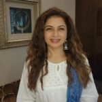 Bhagyashree Instagram - #tuesdaytipswithb Collagen is a kind of protein that is essential for hydration of our skin, structure to our muscles, and strength and lubrication to our bones and joints. Collagen is made in our body but as we age, I think it is important to add a supplement as the production of collagen slows down. I have personally been using this marine collagen.. as I feel it has suited my needs. Internal hydration for the skin is more important and lasts longer. Also collagen helps with the reduction of the joint pain that could occur as we age. Please note that this is not an Adv, my tuesdaytips to you all are based on my personal experiences and products that I have tried and genuinely have worked for me. #healthytips #health #everydaytips #vitamins #healthfood #diet #weightloss #foodhacks #foodoftheday #nutrition #healthyfood #healthhacks #goodhealth #eatwell #nutritious #womenshealth @wellbeing.nutrition