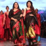 Bhagyashree Instagram - On the ramp.... #lakmefashionweek for @sanjukta_dutta_ Glam By :- @jyotiiadvani.artistry #rampwalk #weavesofindia #bethewomanyouwanttobe #mekhlachador