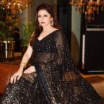 Bhagyashree Instagram - Twinkling in the dark ! #blackmagic #saree #sarilove #aboutlastnight #styling #glamour #blacksaree Styled by @krishi1606