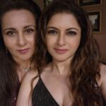 Bhagyashree Instagram - Bling it on ! Birthday girls @malzkhan @molly.rana.bahl #friends #funwithfriends #aboutlastnight #bling