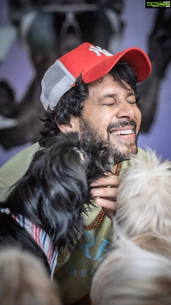 Bharath Instagram - Puppies @twistytailsrestaurant 🐶, Me 😎 and the Portraits master @karthiksportrait !! #throwback #dogs #loveforpets #instagram #shoot