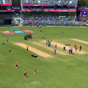 Bharath Instagram - Go India 🇮🇳!! #indiavsaustralia #worldcup2023 #cricketlover #india Chepauk Stadium