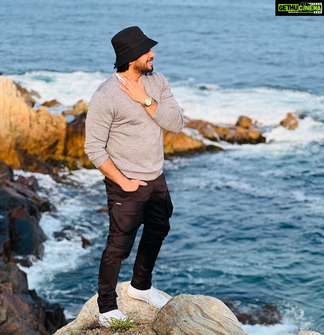 Bharath Instagram - ME AND THE ATLANTIC 🌊 !! 😇❤️🇨🇦 Portuguese Cove