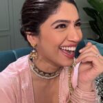 Bhumi Pednekar Instagram - Felt ☺️ Also @niharikabhasinkhan21 am obsessed. The choker and earrings look so good. Congratulations on @akirahin.india ✨