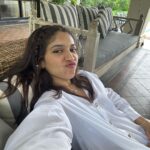 Bhumi Pednekar Instagram - Mentally still in goa 🌊