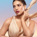 Bhumi Pednekar Instagram - When you shop @bhumipednekar’s limited-edition #MACVIVAGLAM Lipstick, we donate 100% of the selling price to local organizations championing healthy futures and equal rights for all. Do good and look GLAM by checking out her universally flattering, moisture-matte mauve now! Buy now. Link in the bio. #MACBHUMIPEDNEKAR