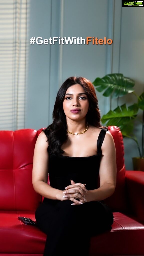 Bhumi Pednekar Instagram - Hey guys! Do you know your diet plays the most important part in weight management? It needs to be right for your body and lifestyle, should be easy to maintain, and should also take care of your cravings, no? And now you can find all of this with Fitelo’s personalised diet plans! So watch me answer some of your questions on my fitness journey here, and know more about @fiteloapp. You can thank me later! #GetFitWithFitelo #FitnessMotivation #FitnessJourney #FitnessGoals