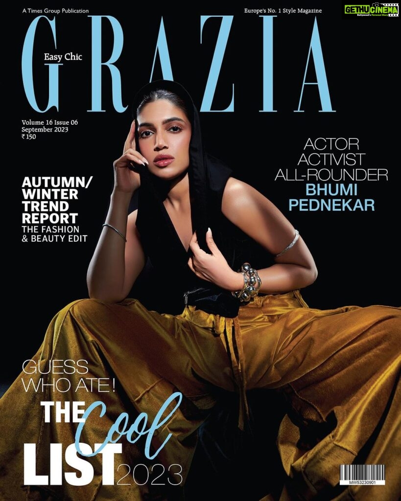 Bhumi Pednekar Instagram - Bhumi Pednekar is pushing boundaries, shifting narratives and owning the cinematic space she has created for herself. The Fall/Winter issue features an amalgamation of this season’s latest trends and the highly anticipated Grazia Cool List. Bhumi is wearing a hooded tie-up blouse, Balav; velvet trousers, Valtta; on left hand, from top to bottom: wired bangle (worn on arm), Myrha by Rhea; rhodium bracelet, Jenny Bird at Tanzire; elasticated chunky bracelet, Simran Chhabra Jewels; sculpted rhodium clasp bracelet, Jenny Bird at Tanzire; on right hand, coil bangle, Myrha by Rhea Photograph: Manasi Sawant Fashion Director: Pasham Alwani Words: Mehernaaz Dhondy Make-up: Sonic Sarwate Hair: Sanky Evrus Assisted by (styling): Nishtha Parwani Fashion Intern: Karena Vinaik Production: Yusuf Lokhandwala, Varun Shah #GraziaIndia #BhumiPednekar #Bhumi #SeptemberCover #Bollywood #Actor #FallWinterIssue