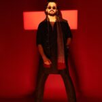 Bhuvan Bam Instagram - Guess who’s back again! 💥 Swipe➡️ . . @henna.akhtar @shivamguptaphotography @arjunkilachandofficial @eyeworldopticsmumbai @tribebyamrapali @tasvafashion @shreyaagoel