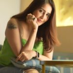 Chahatt Khanna Instagram - Life can be fun if you let it be .. 🫒 #chahattkhanna #playful #random #candid #silly #laughter Dubai UAE