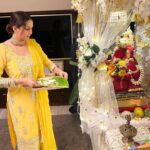 Chahatt Khanna Instagram - Ganu Bhaiya’s 2nd year with us ♥️ @rohan_gandotra @amairakhanna15 #festive #ck #Ganpati #chahattkhanna #2023