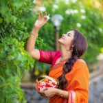 Chaitra Reddy Instagram – Fav from the series ✨😍

Saree : @kaarigai.sarees 
Hair by : @muneeshairstylist 
Location partner : @mgm.beachresorts 
Photography : @dhanush__photography