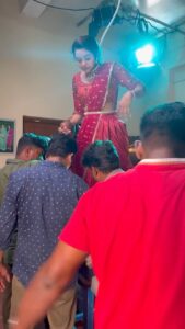 Chaitra Reddy Instagram - This experience was completely different..!
Standing on the ice bar for the whole day , taking breaks , being extra cautious 
I thank my entire technicians for taking care of me ..! I saw each and everyone working so hard , to get the best output 🙏🏻 
Thank you @pcselvam24_director ❤️
And my camera man @jonesanand ❤️

Disclaimer : please do not try this at home , we had all the safety measurements and precautions taken while shooting this scene..!