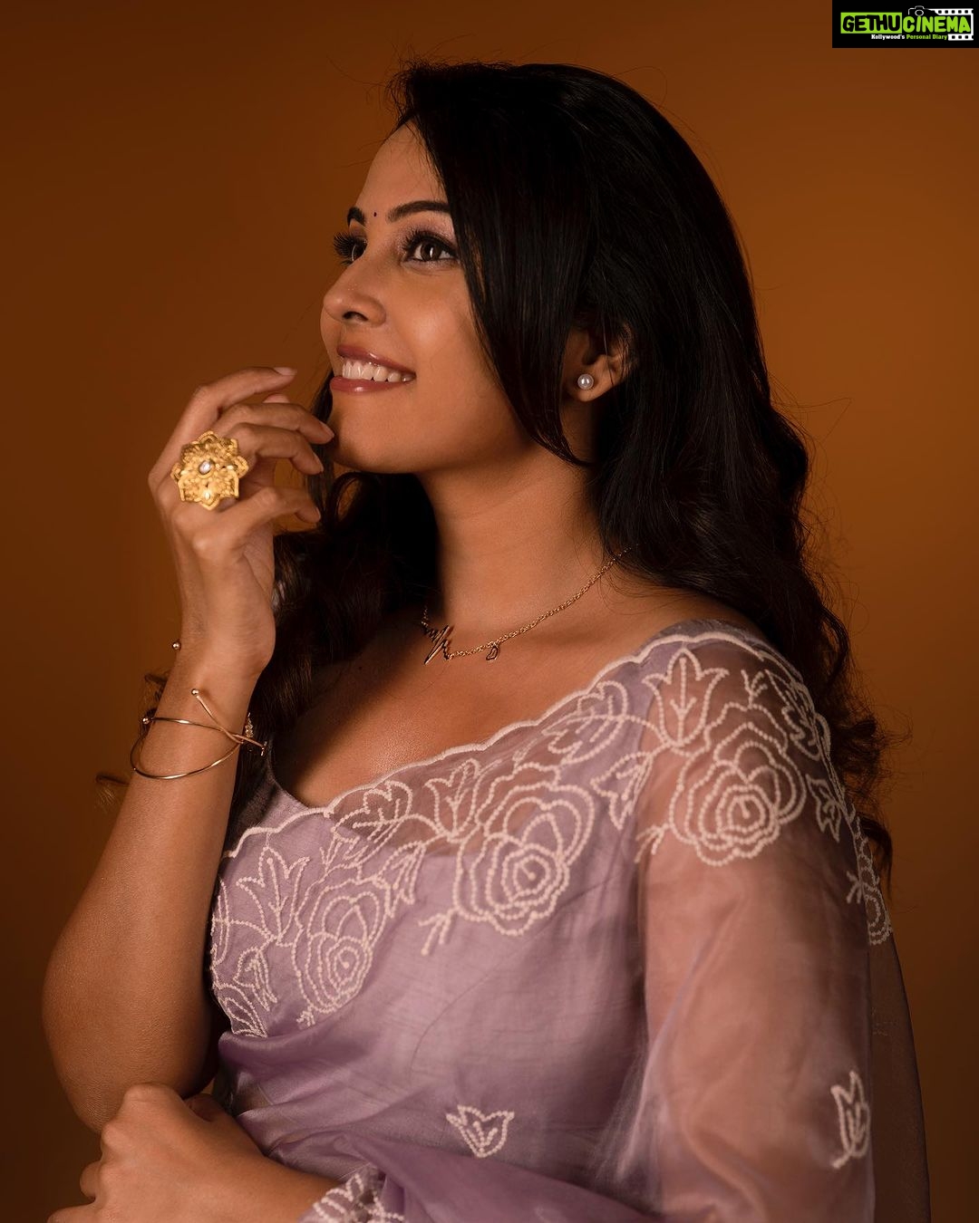 Chandini Tamilarasan Instagram - It’s fridayyy ✨ 📸 @irst_photography ✨ Mua @sureshmakeup151 ✨ Hairstylist @prem_hairstyle ✨ Outfit @studio_l_by_lini ✨ Assisted by @ramanna386 ✨ #chandinitamilarasan #chandini #actresschandini #photoshoot #friday #fridayvibes #love #vibes #weekendvibes #weekend #kollywood #tollywood #tollywoodactress #weekendmood #weekendwithchand Chennai, India