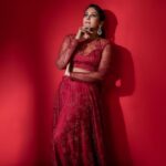 Chandini Tamilarasan Instagram - Whatever you are, be a good one ✨ Photography : @alex_judeson ✨ Makeup : @o7bridalartistry ✨ Hairstylist : @prem_hairstyle ✨ Assisted by @ramanna386 ✨ Vc : @ajudaythclicker ✨ Outfit : @haja_abdul_nawaz_fashion ✨ #chandinitamilarasan #chandini #actresschandini #photoshoot #friday #fridayvibes #love #vibes #weekendvibes #weekend #kollywood #tollywood #tollywoodactress #weekendmood #weekendwithchand #indoorphotography #vintagestyle #vintage #indowestern #chennaijazzcollection #o7bridal #devimakeup #devimakeupcbe #devimakeupkovai #thankgod #judsonphotography Chennai, India