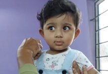 Chandra Lakshman Instagram - ഒരു കുട്ടിക്കുപ്പായം അളവെടുത്തു തുന്നിയാലോ..💖👨‍👩‍👧 #samsonsdressworld #maradu