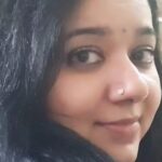 Chandra Lakshman Instagram - കല്യാണത്തിനു മുമ്പ് ശരിക്ക് propose ചെയ്തില്ല പോലും. എന്നാൽ വിടുന്നില്ല എന്ന് ഞാനും. #proposal #aftermarriage #couplegoals #❤️