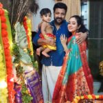 Chandra Lakshman Instagram - Wishing all of you a blessed Janmashtami 🫰💫 Hare Krishna! 🙏 Our lil Kannan filled our home and heart with loads of love and light😘😘#ayaan @tosh.christy @lakshmanmalathy @kumarlak #moongirl #festivity #janmashtami #ourson #greatful