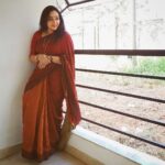 Chandra Lakshman Instagram - Unleashing my inner desi Diva.. Ethnic vibes💫 #moongirl #lifeisbeautiful #sareelove #ethnicwear #sareesofinstagram #shootmode #teluguactress innisai Araku