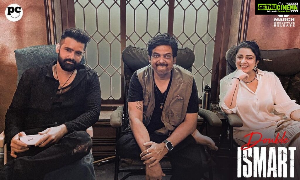 Charmy Kaur Instagram - #DoubleISMART 👊🔥 shoot going on at rapid pace in Mumbai where the team is canning some crucial scenes💥 IN CINEMAS MARCH 8th,2024❤‍🔥 Ustaad @ram_pothineni @duttsanjay #PuriJagannadh @vish_666 @puriconnects
