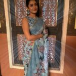 Chaya Singh Instagram - Spark brilliantly and shine brightly 💙 #blissful #lightup #picoftheday #saree #fashion