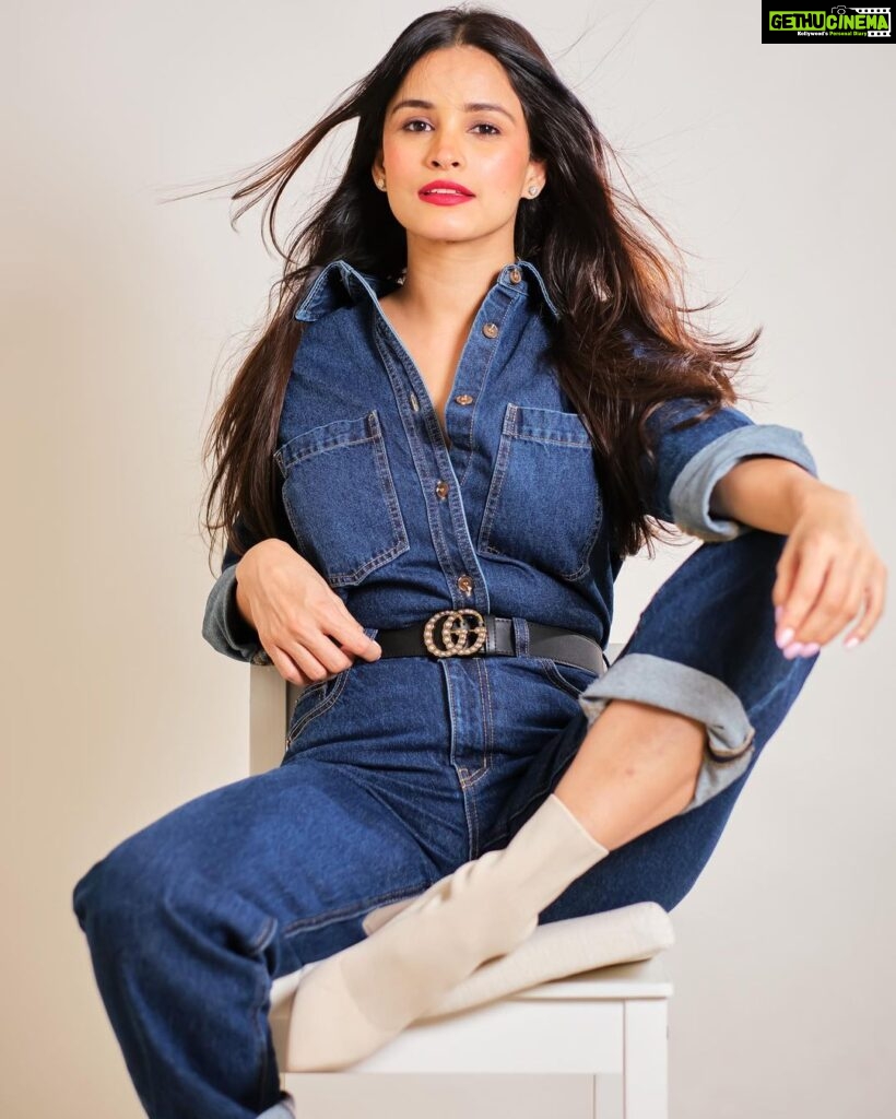 Chetna Pande Instagram - Born with good Jeans 👖 😉