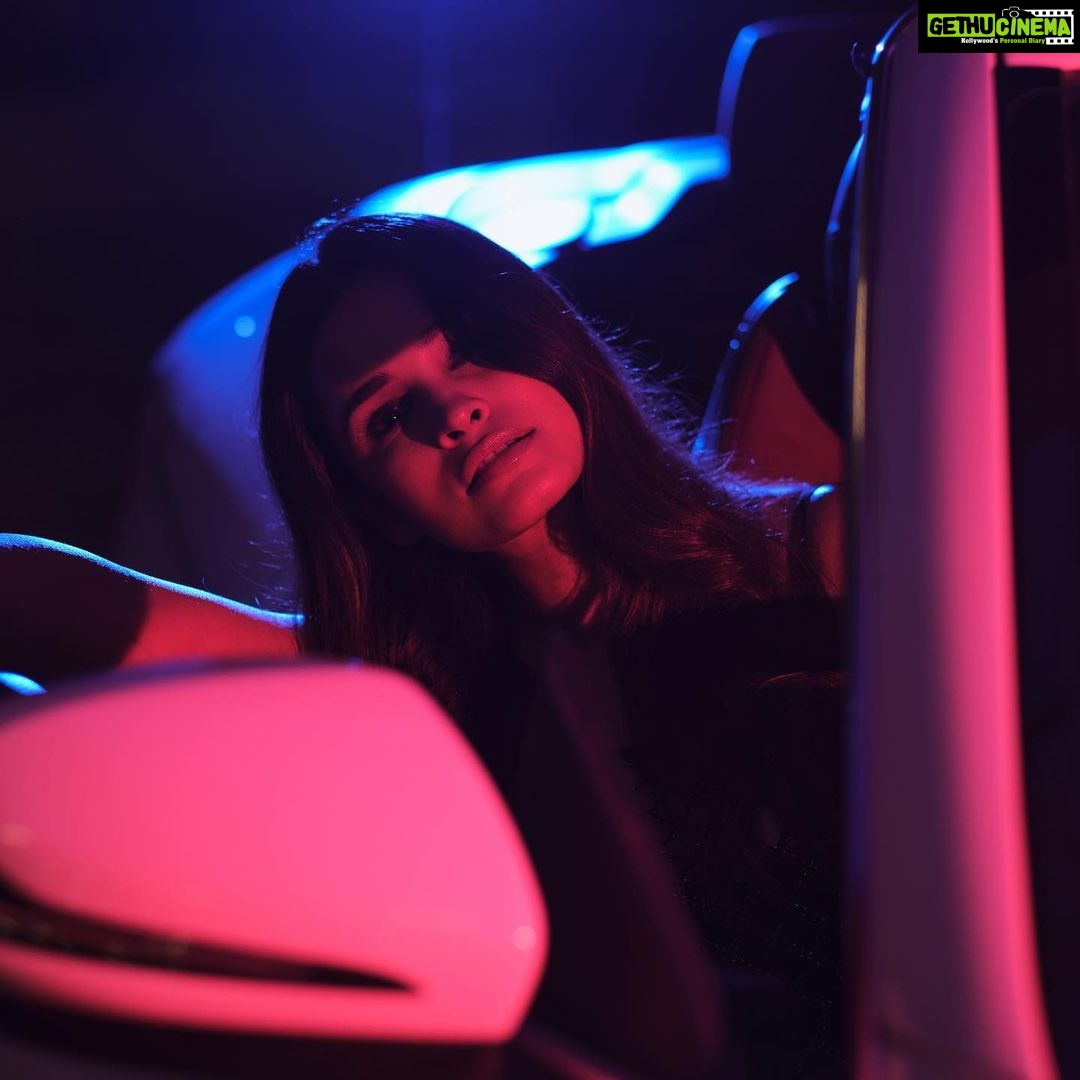 Chetna Pande Instagram - REMINDER: Go after dreams, not people. Love yourself and the rest will follow. Never lose your sense of wonder. You are capable of more than you know. - No regrets in life. Just lessons learned. Your only limit is you. - Life goes by in a blink of an eye. So live life. 🧿🫰🏻🦋 #newversion 🕸️