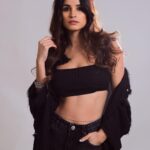 Chetna Pande Instagram - Her emotions are her logic 🪄🧿 #newversion 🕸️ Click 📸 :- @milind_misal
