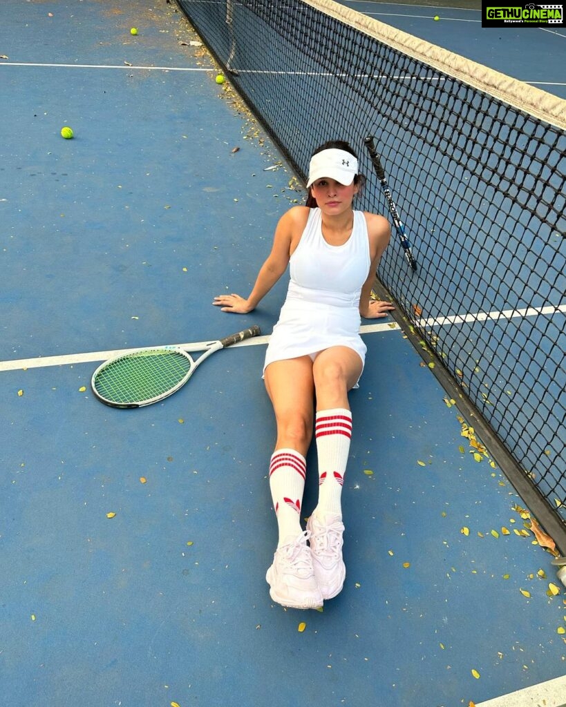 Chetna Pande Instagram - Up for a match 💁🏼‍♀️🎾