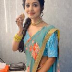 Chhavi Pandey Instagram - #khoyapaneer 😁 #réel #reeloftheday #funnyreels #reelitfeelit #reelkarofeelkaro #trending #trendingreels 💁