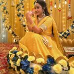 Chhavi Pandey Instagram - 🌻