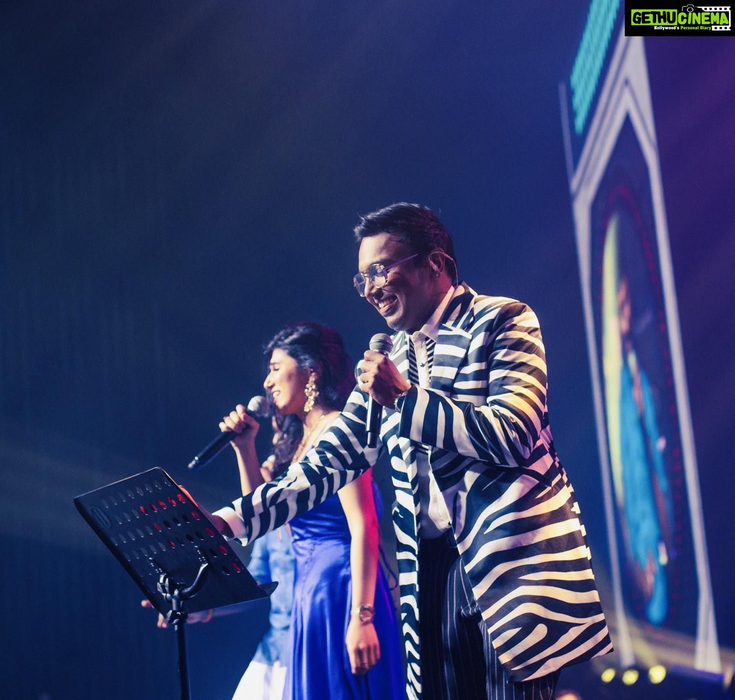 D. Imman Instagram - #DImman #ShashaaTirupati #LiveInConcert