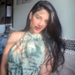 Daksha Nagarkar Instagram - Sun kissed by the sunrise . #dakshanagarkar #love #happy #newpost #picoftheday #instagram #instagood #instalike #sunrise #beauty