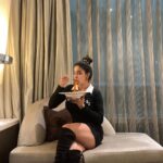 Daksha Nagarkar Instagram - During shoot, swipe for after shoot shot . #dakshanagarkar #love #happy #instagood #instagram #instalike #shoot #photoshoot #spegatti #pasta #fun #set #girl