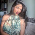 Daksha Nagarkar Instagram - Sun kissed by the sunrise . #dakshanagarkar #love #happy #newpost #picoftheday #instagram #instagood #instalike #sunrise #beauty