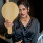 Daksha Nagarkar Instagram - Admiring myself these days @they_call_me_keshu @hemanthi_makeovers #dakshanagarkar #love #happy #instagram #instagood #photooftheday #photography #narcissism #selflove #admiring