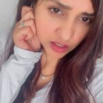 Dalljiet Kaur Instagram - Hayyyy what a beautiful song … evergreen ! Nairobi, Kenya