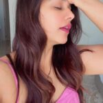 Dalljiet Kaur Instagram - Evergreen songs… absolutely in love with old songs 🌿🫶🏼 Nairobi, Kenya