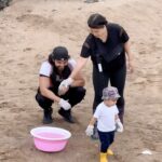 Debina Bonnerjee Instagram - Our little attempt to spread awareness that cleaning your surroundings is utmost important and it’s our responsibility too.. If little Liu understood I’m sure we all can 🥰🙏🏻 . . #swachbharat #swachbharatabhiyan #cleanindia #greenindia #india